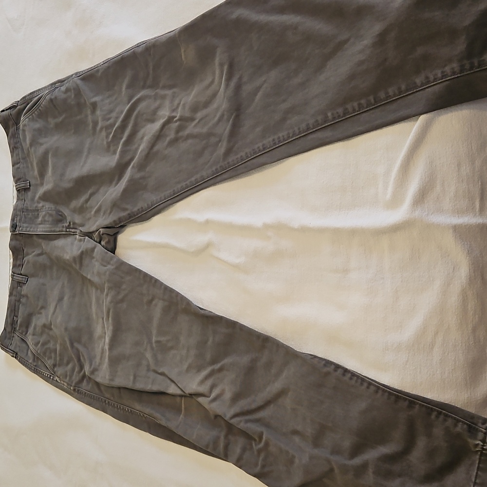 38x32 Eddie Bauer khakis